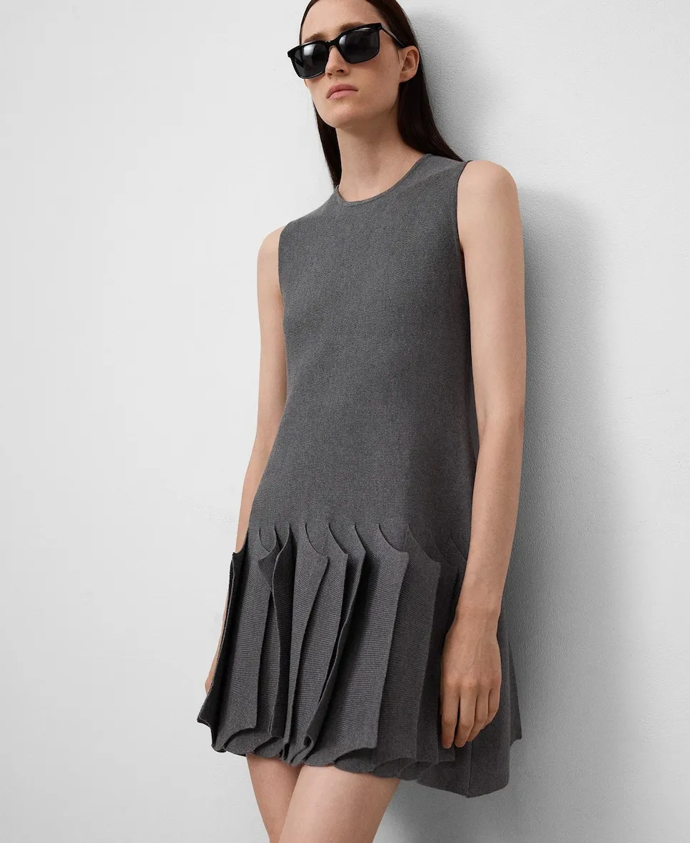 

Вязаное платье с плиссированным низом Adolfo Dominguez, темно-серый