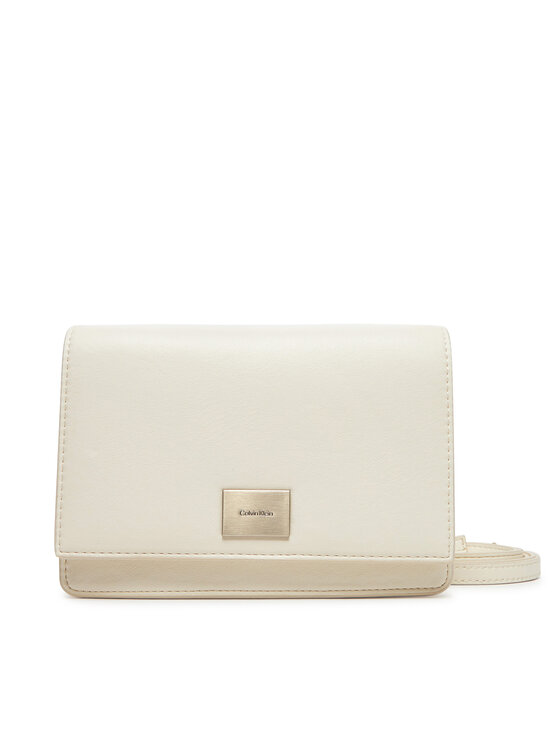 

Сумочка Hardware Flap Crossbody K60K612967 Calvin Klein, экрю
