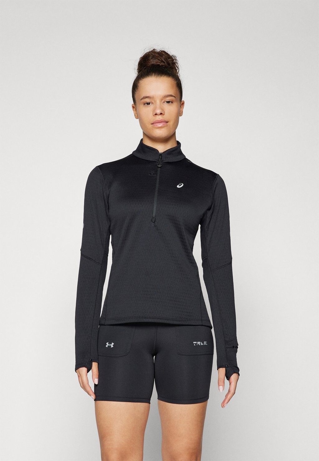 

Топ с длинными рукавами ROAD WINTER 1/2 ZIP MID LAYER ASICS, черный