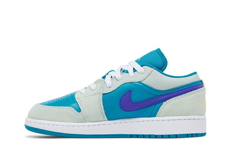 Кроссовки Air Jordan Air Jordan 1 Low SE GS 'Aquatone Concord', синий — фото 4