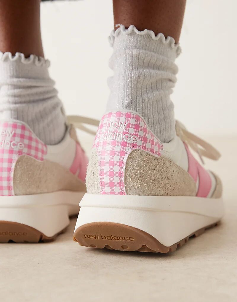 Кроссовки New Balance 370 в розовую клетку — эксклюзивно на ASOS — фото 3