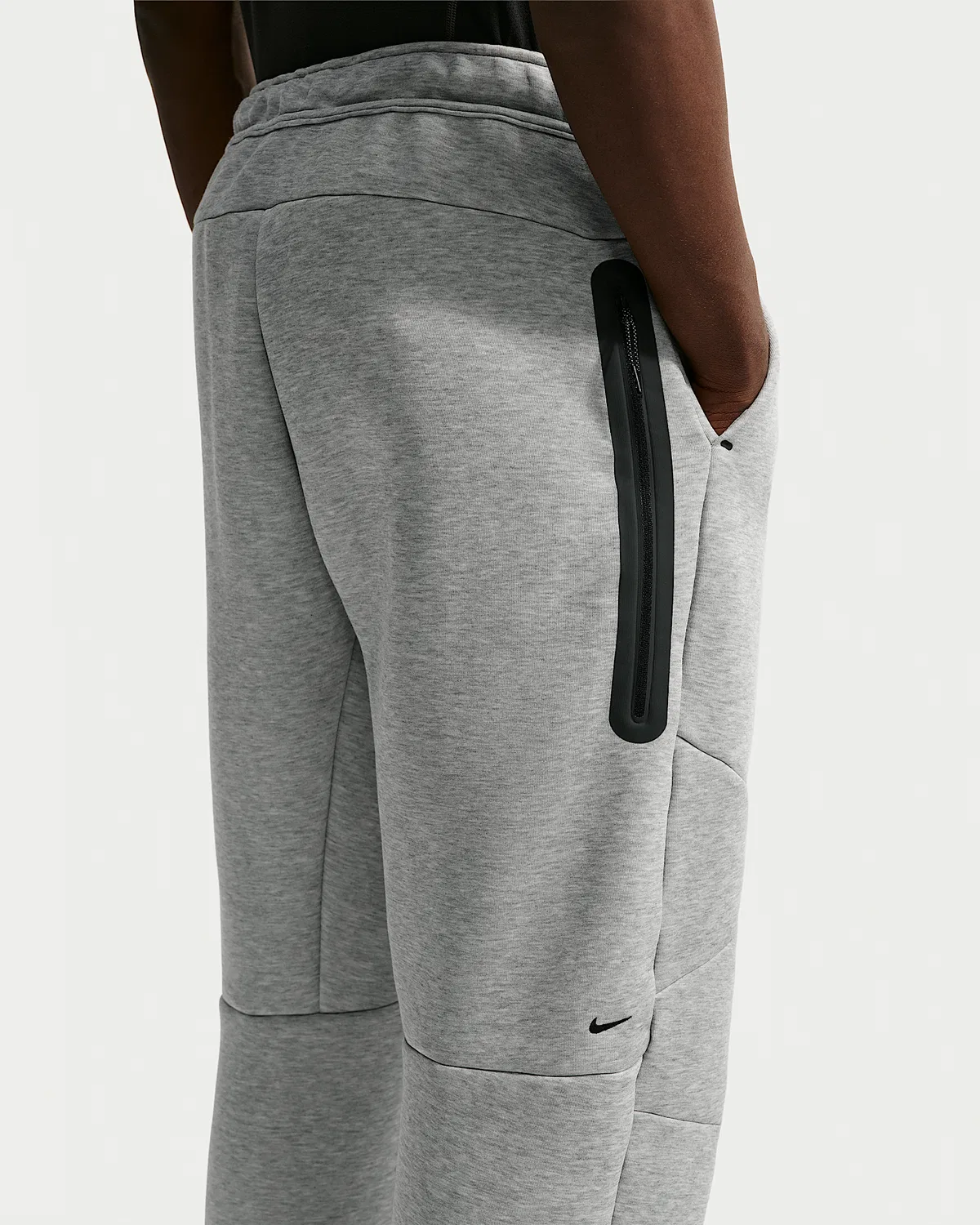 Мужские флисовые штаны Nike Tech с открытым низом, Dark Grey Heather/Black — фото 3