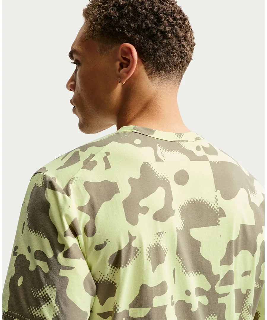 Мужская тренировочная футболка Hyverse Dri-FIT UV с коротким рукавом и круглым вырезом Nike, liquid lime/светлый-army/черный — фото 4