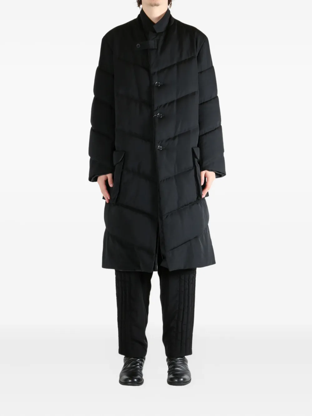 Стеганное пальто с диагональными швами Yohji Yamamoto, черный — фото 2