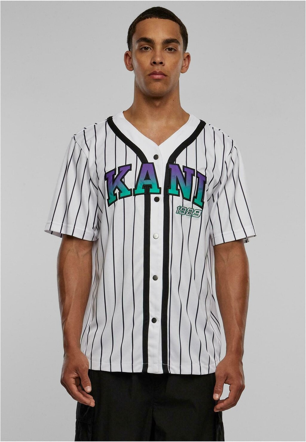 

Рубашка KK SERIF PINSTRIPE BASEBALL Karl Kani, белый/черный/фиолетовый