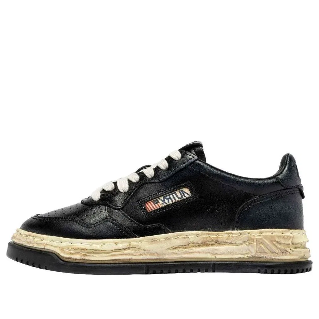 Кроссовки AUTRY × Maison MIHARA YASUHIRO General Scale Medalist Low Supervintage 'Black' C15FW301-BLACK, черный