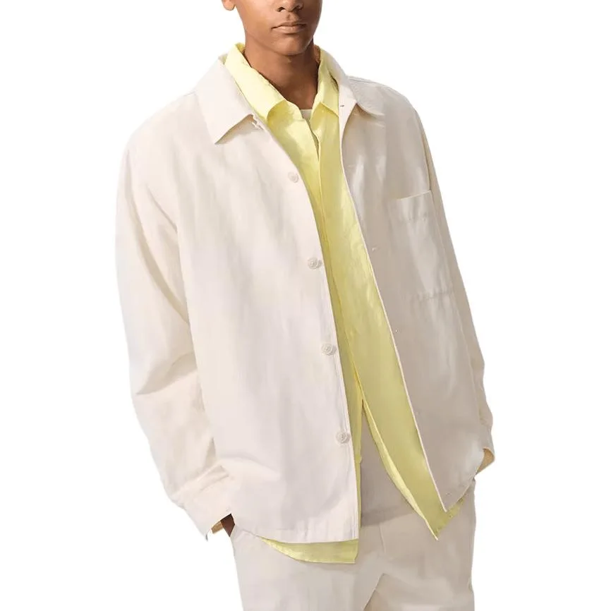 UNIQLO Рубашка мужская светло-бежевая Moderate
