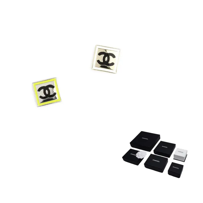 

Брошь унисекс CHANEL