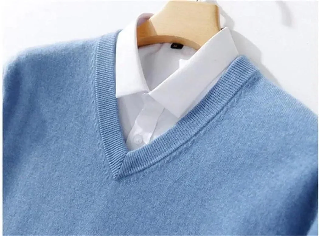 Мужской свитер из мягкой шерсти V-образным вырезом slim fit — фото 2