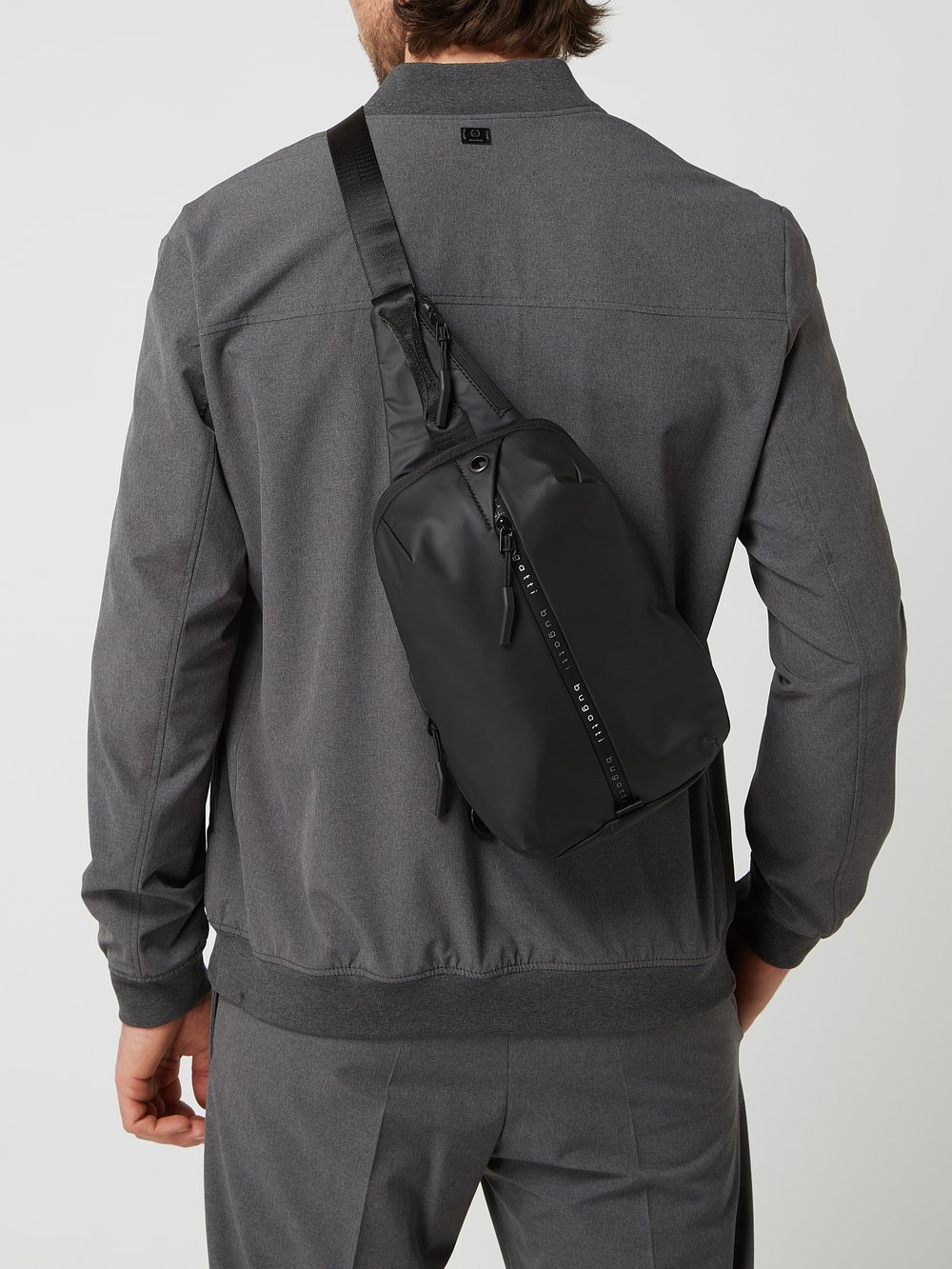 

Сумка через плечо с логотипом - водоотталкивающая bugatti, черный