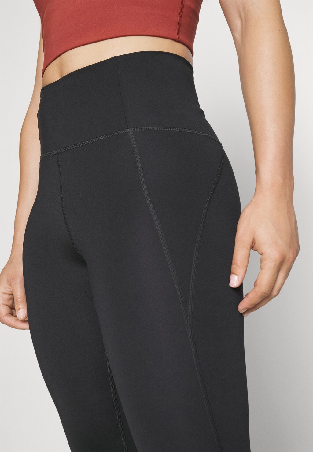

Леггинсы Compressive High Rise Girlfriend Collective, черный