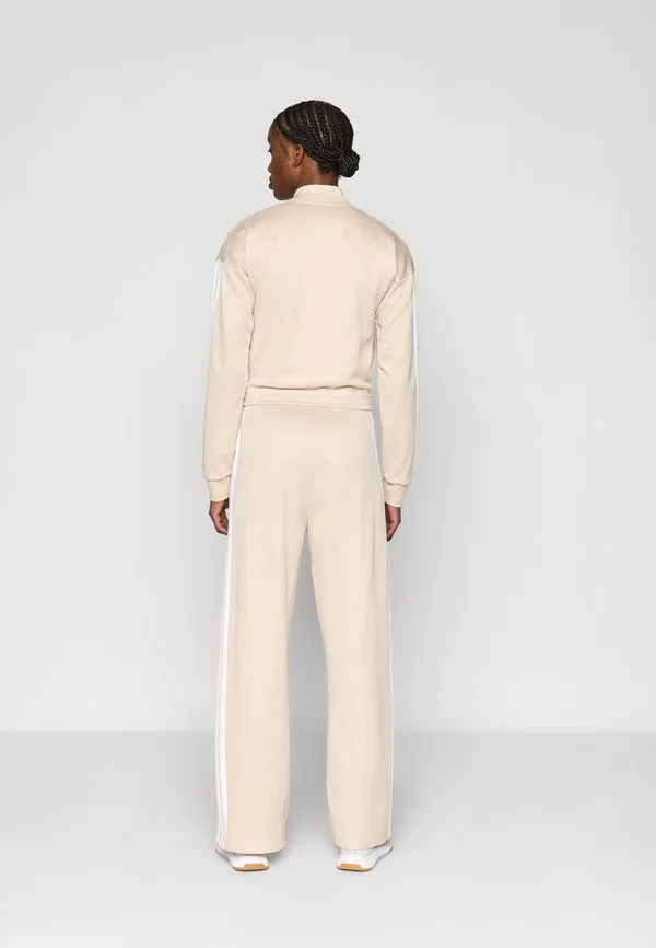 Комплект спортивного костюма для командных видов спорта Adidas Sportswear, Crystal Linen/White — фото 3