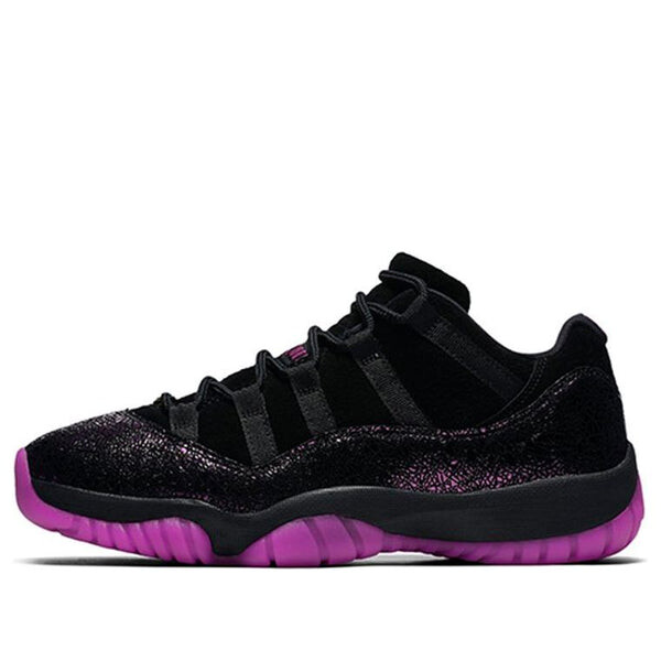 Кроссовки (WMNS) Air Jordan 11 Low 'Rook to Queen', черный