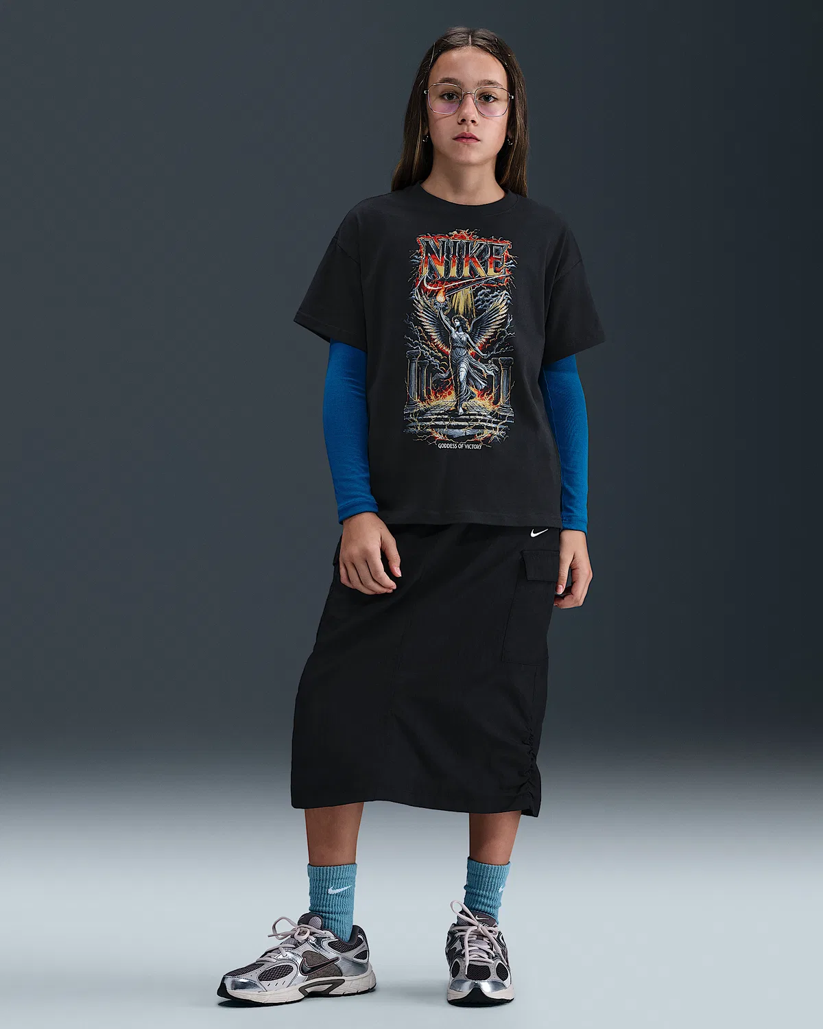 Детская футболка Nike Sportswear Essential, Off Noir — фото 4