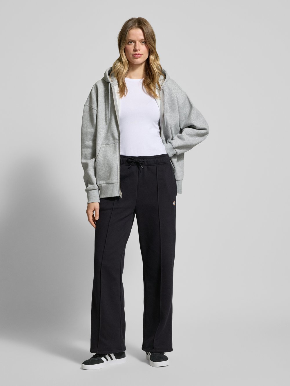 

Расклешенные спортивные брюки с эластичным поясом, модель «MAPLETON» Dickies, черный