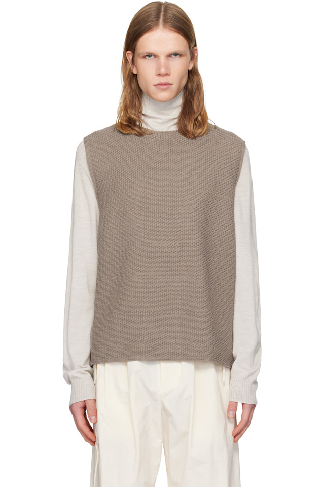 

Homme Plissé Issey Miyake Вязаный жилет в деревенском стиле, бежевого цвета