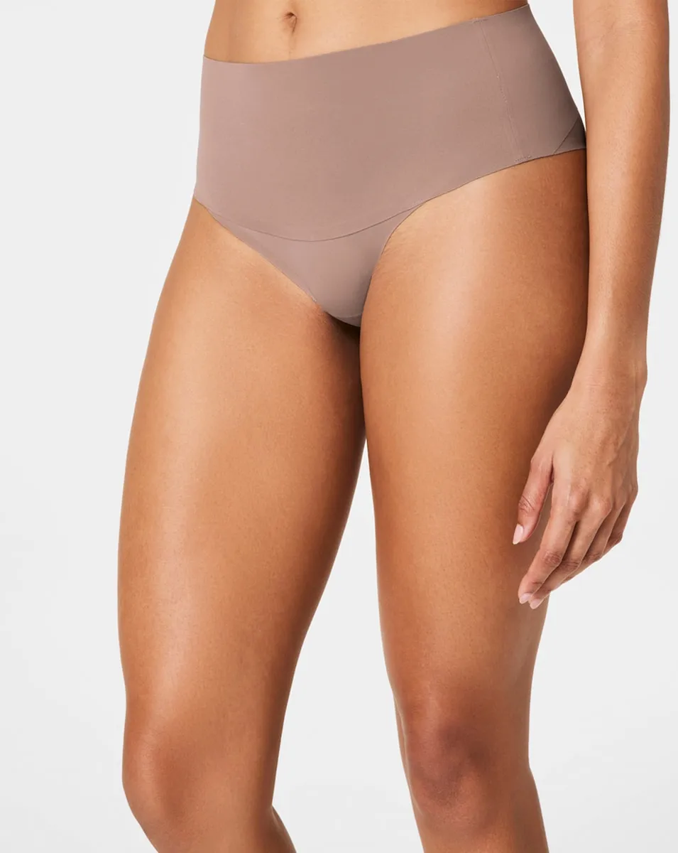 

Бразильские бесшовные утягивающие трусики Spanx, бежевый