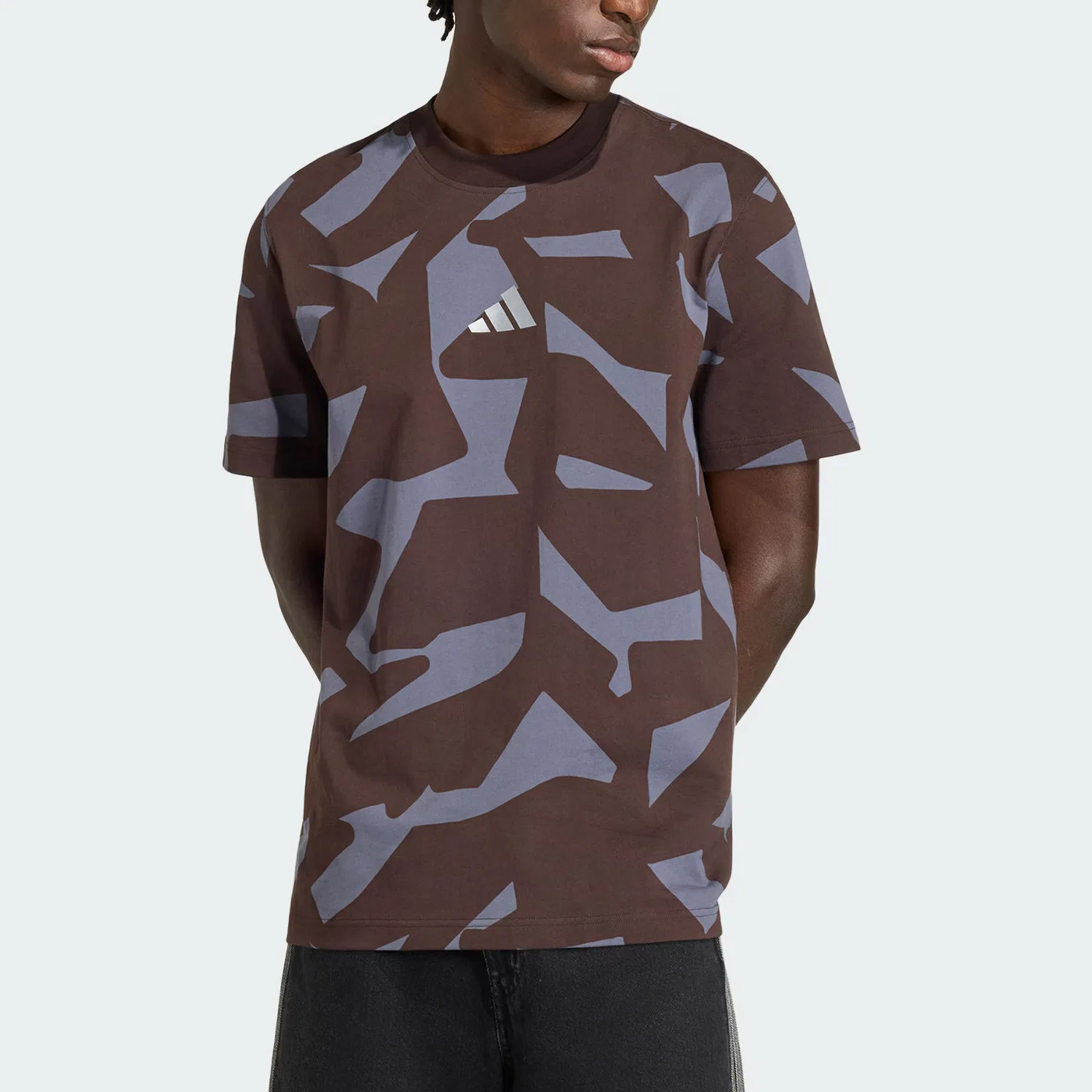 Футболка мужская AMG CAMO Racing Adidas, Aurora Asphalt Gray — фото 4