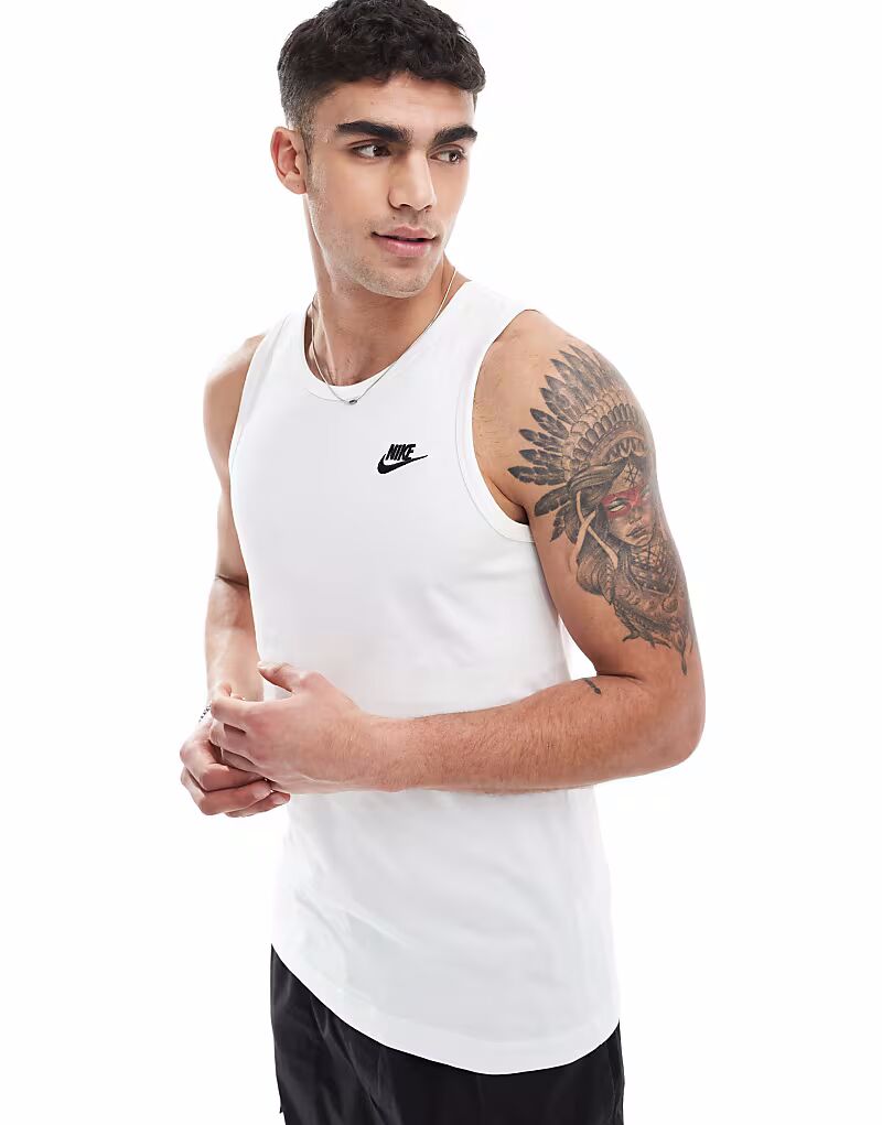 

Майка Nike Club белого цвета