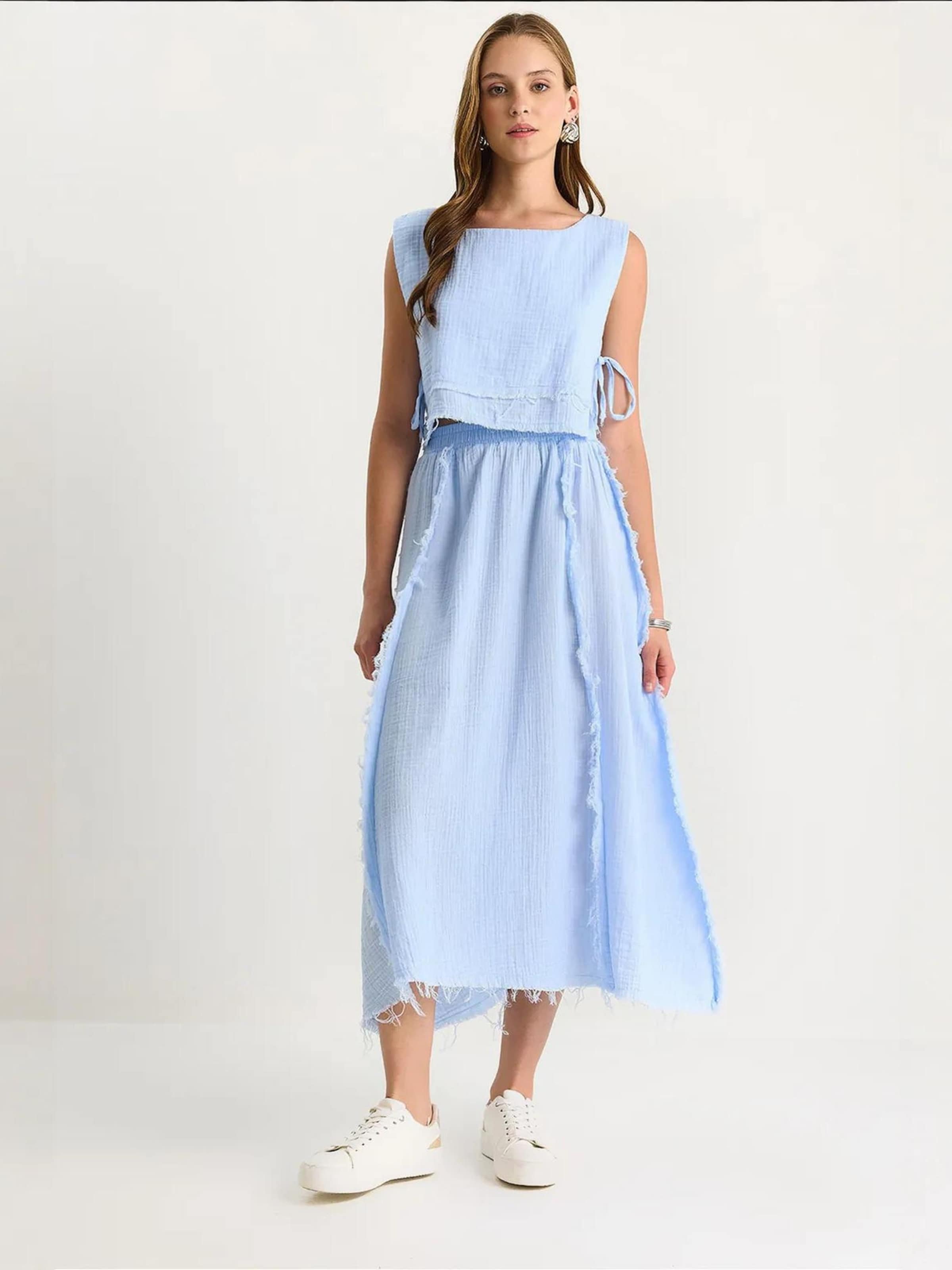 

Bianco Lucci Workwear в светло-голубом цвете