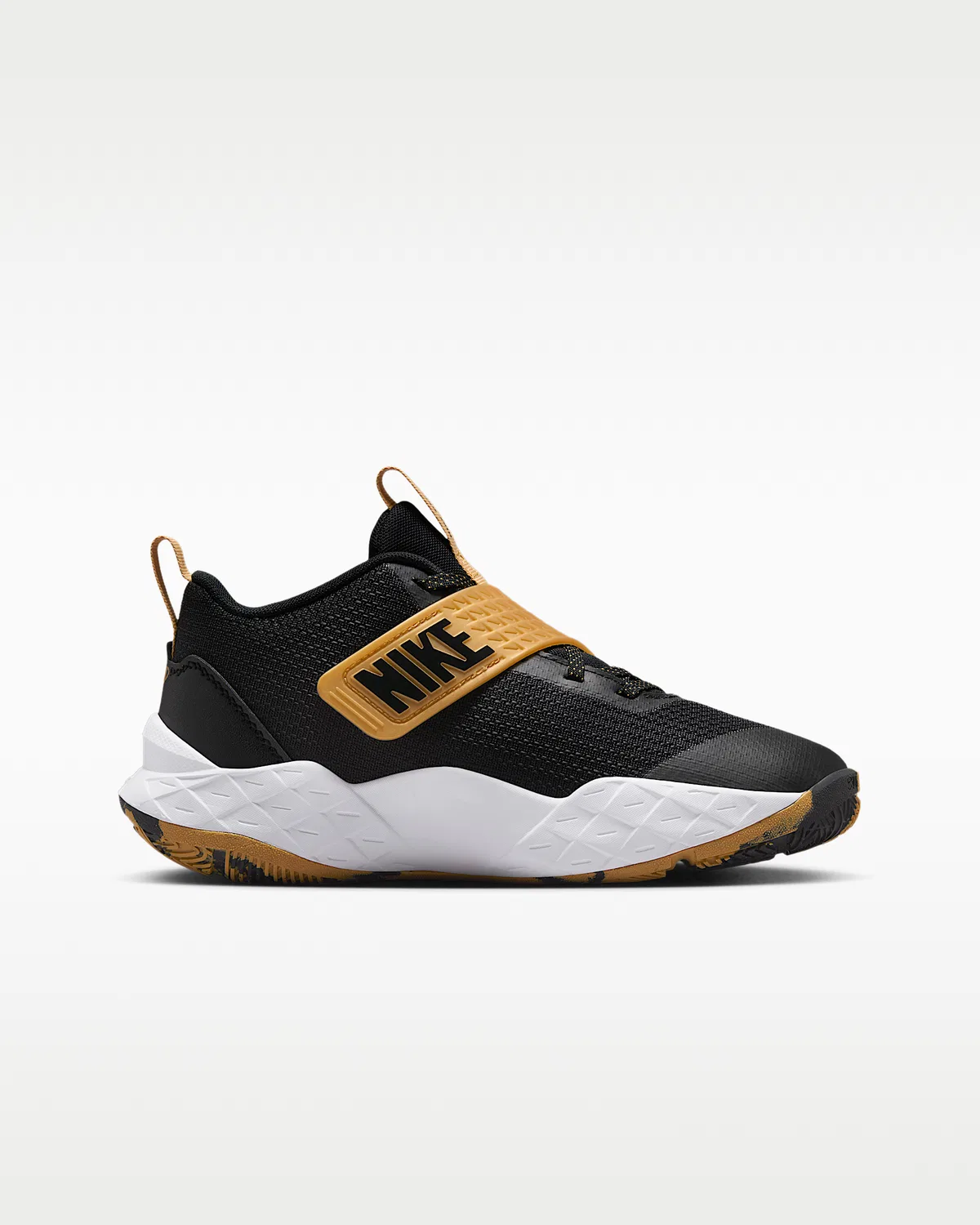 Детские баскетбольные кроссовки Nike Team Hustle D 12, Black/Metallic Gold/White/Black — фото 3