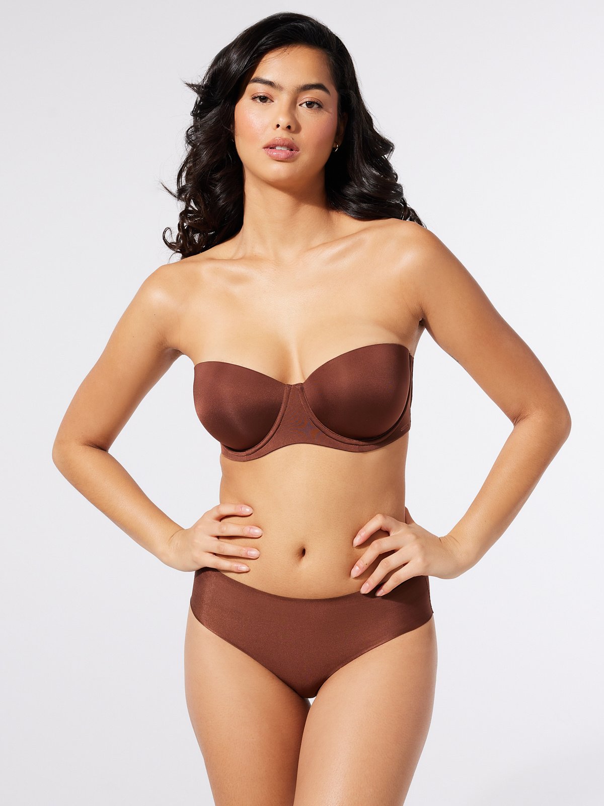 

Бюстгальтер без бретелек Savage X Fenty Microfiber, цвет Brown Sugar Nude