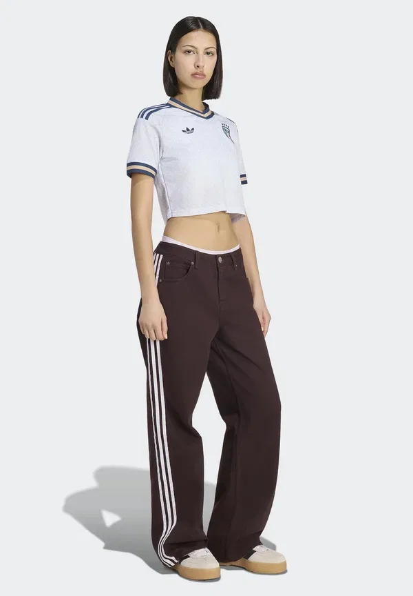 Футболка сборной Италии Adidas Performance, модель 26 away cropped national team wear, цвет аэроголубой — фото 2