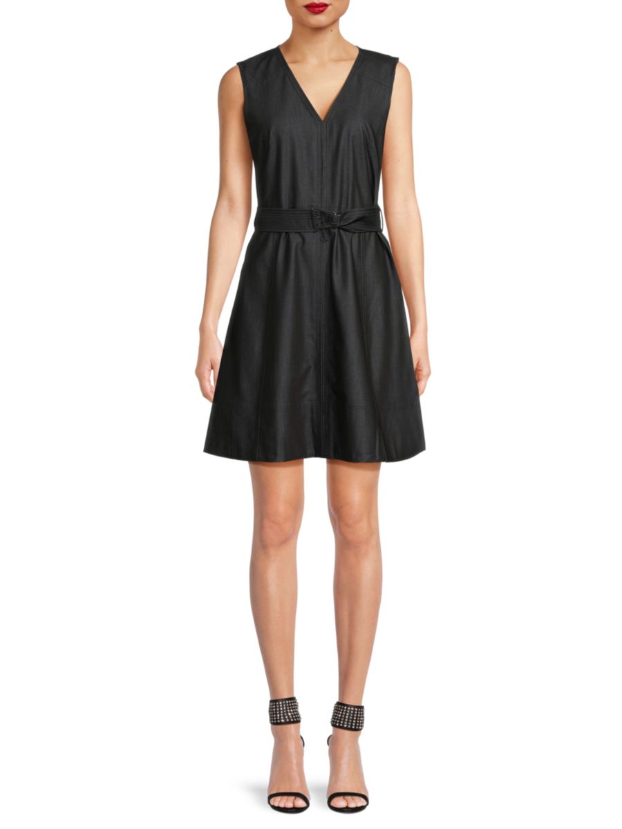 

Мини-платье из денима с поясом и клешем DKNY, черный