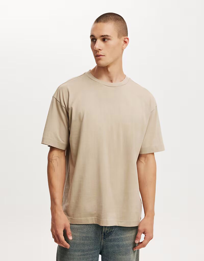 

Футболка Cotton:On Box fit бежевого цвета