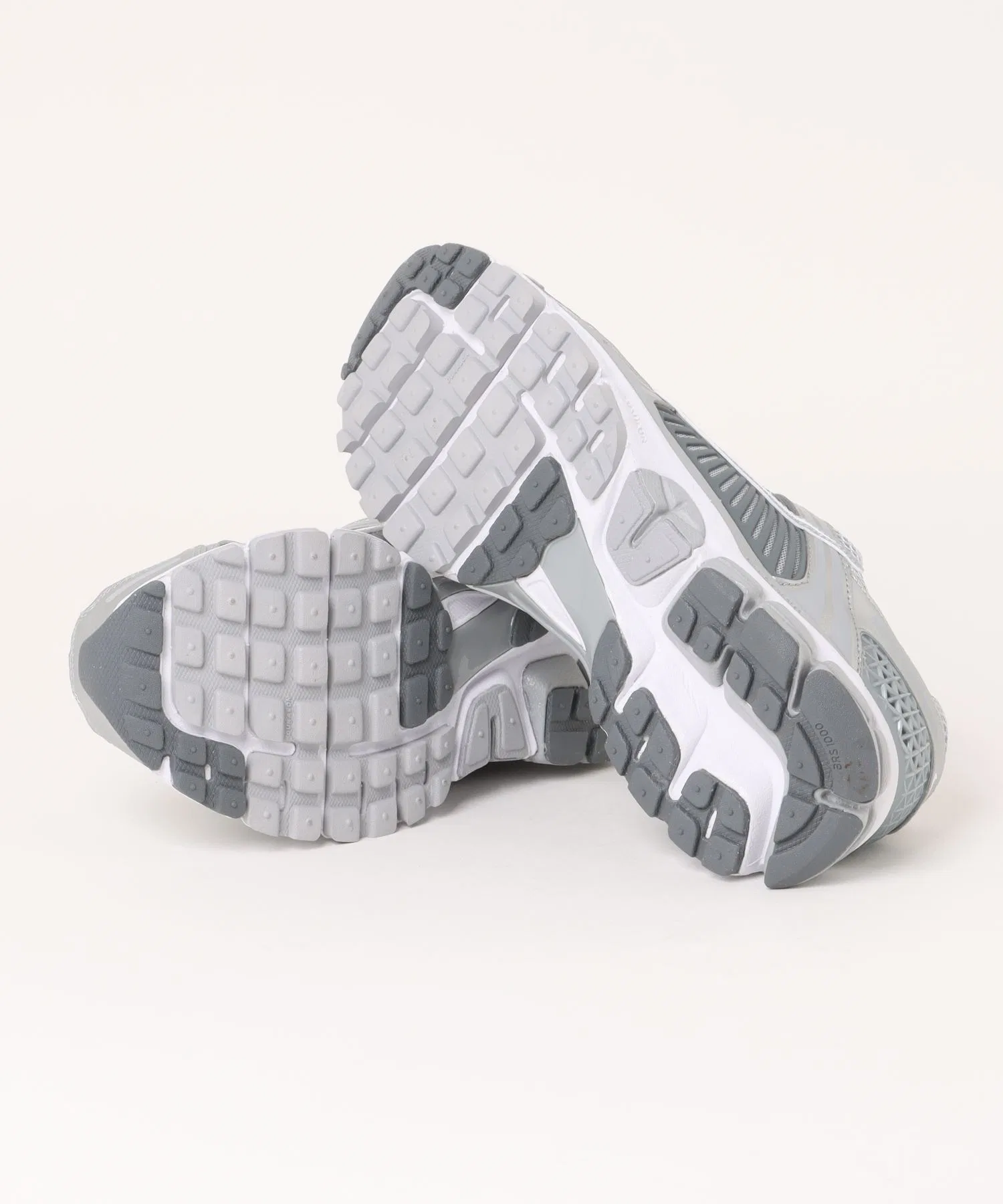 Мужские кроссовки NIKE ZOOM VOMERO 5 серые — фото 3