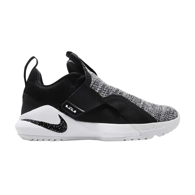 

Кроссовки Nike Ambassador 11 'Black', черный