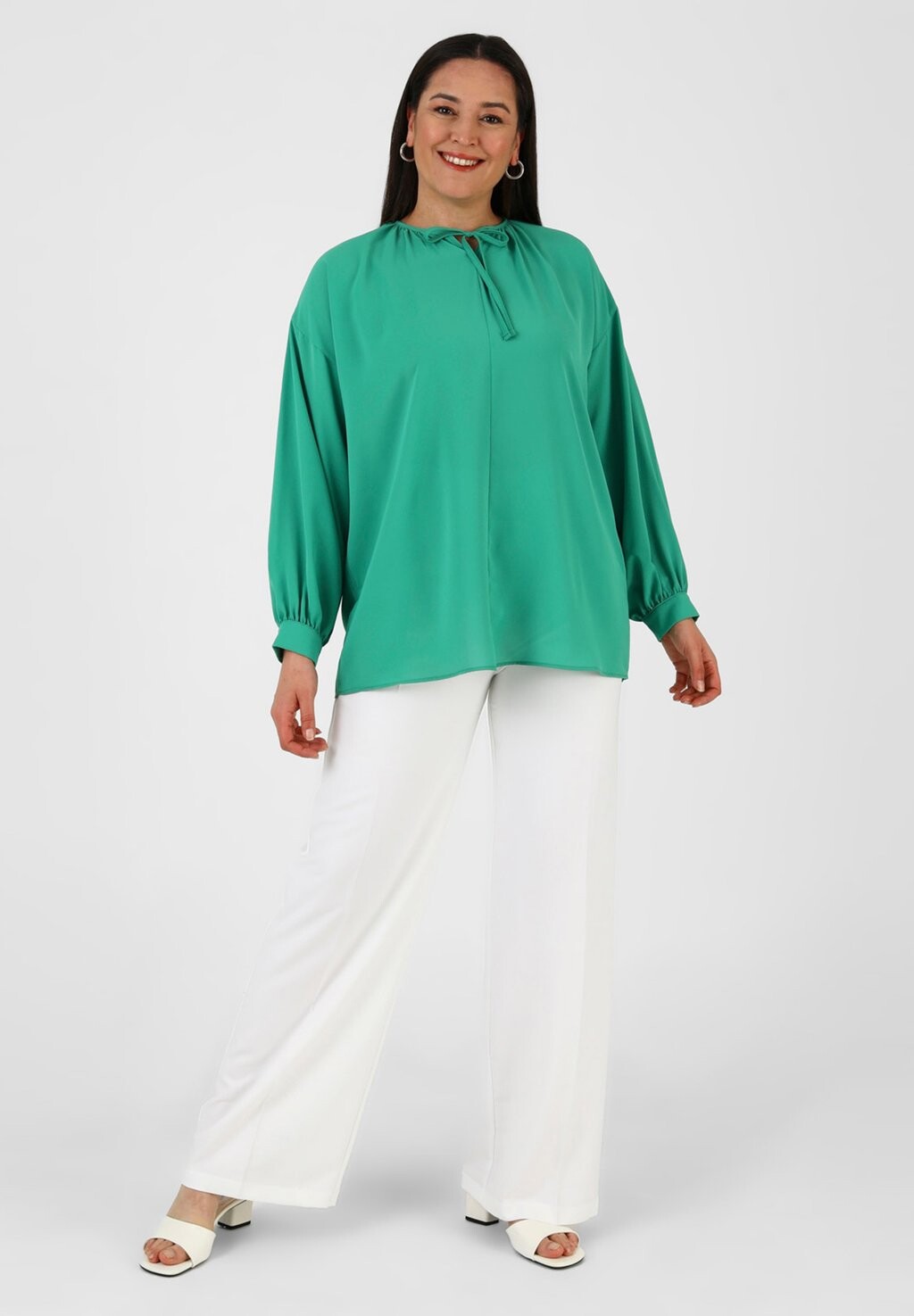 

Блуза CREW NECK ALIA Modanisa, цвет Evergreen