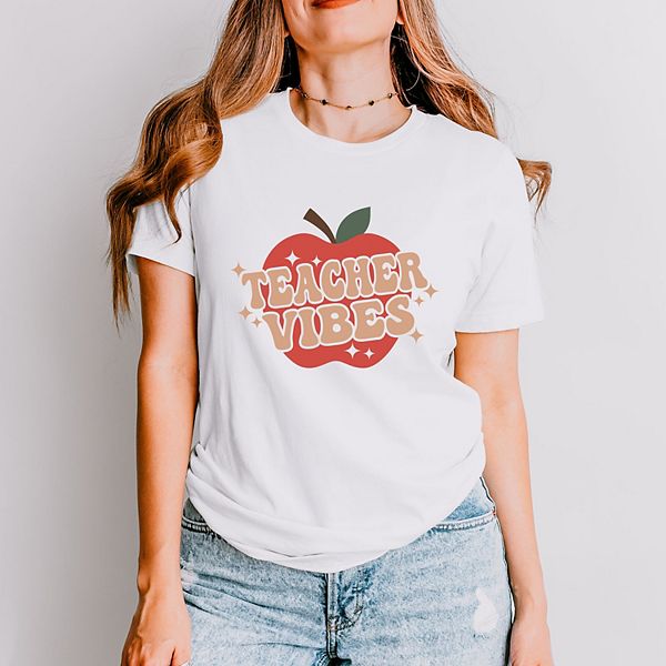

Футболка с коротким рукавом Teacher vibes apple Simply Sage Market, White, Белый, Футболка с коротким рукавом Teacher vibes apple Simply Sage Market, White