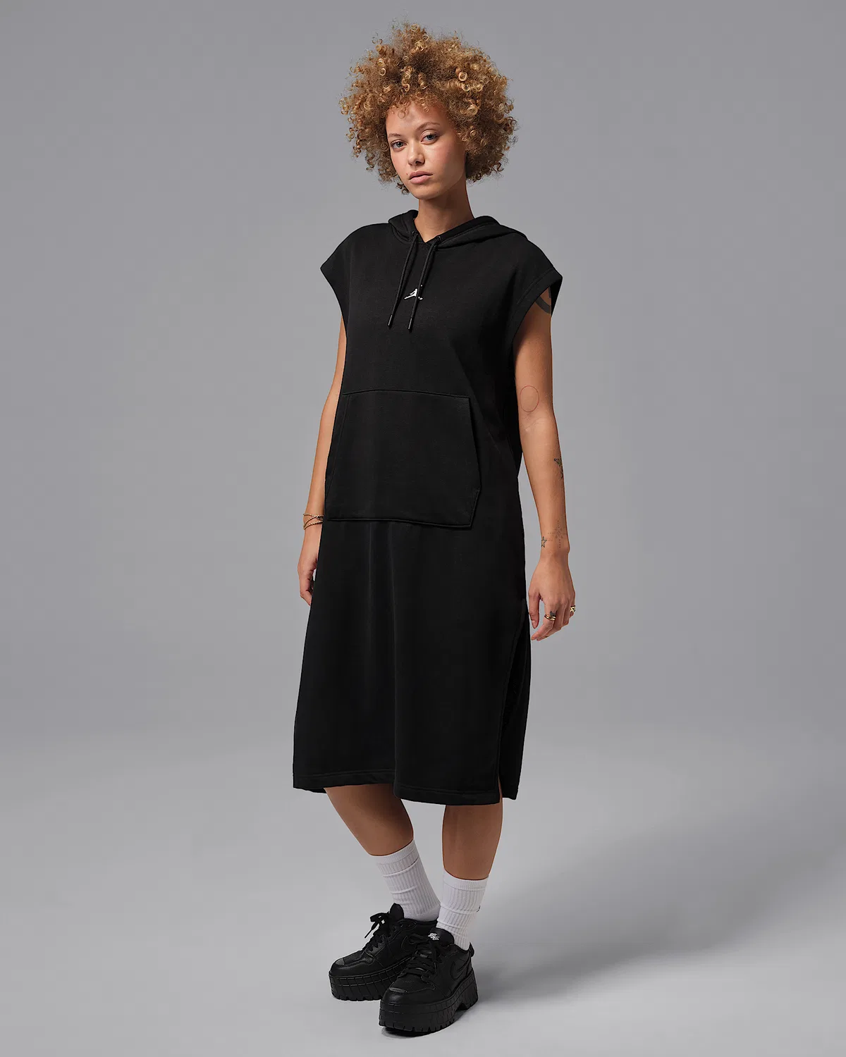 Женское платье без рукавов с капюшоном Jordan Brooklyn Fleece, Black/White