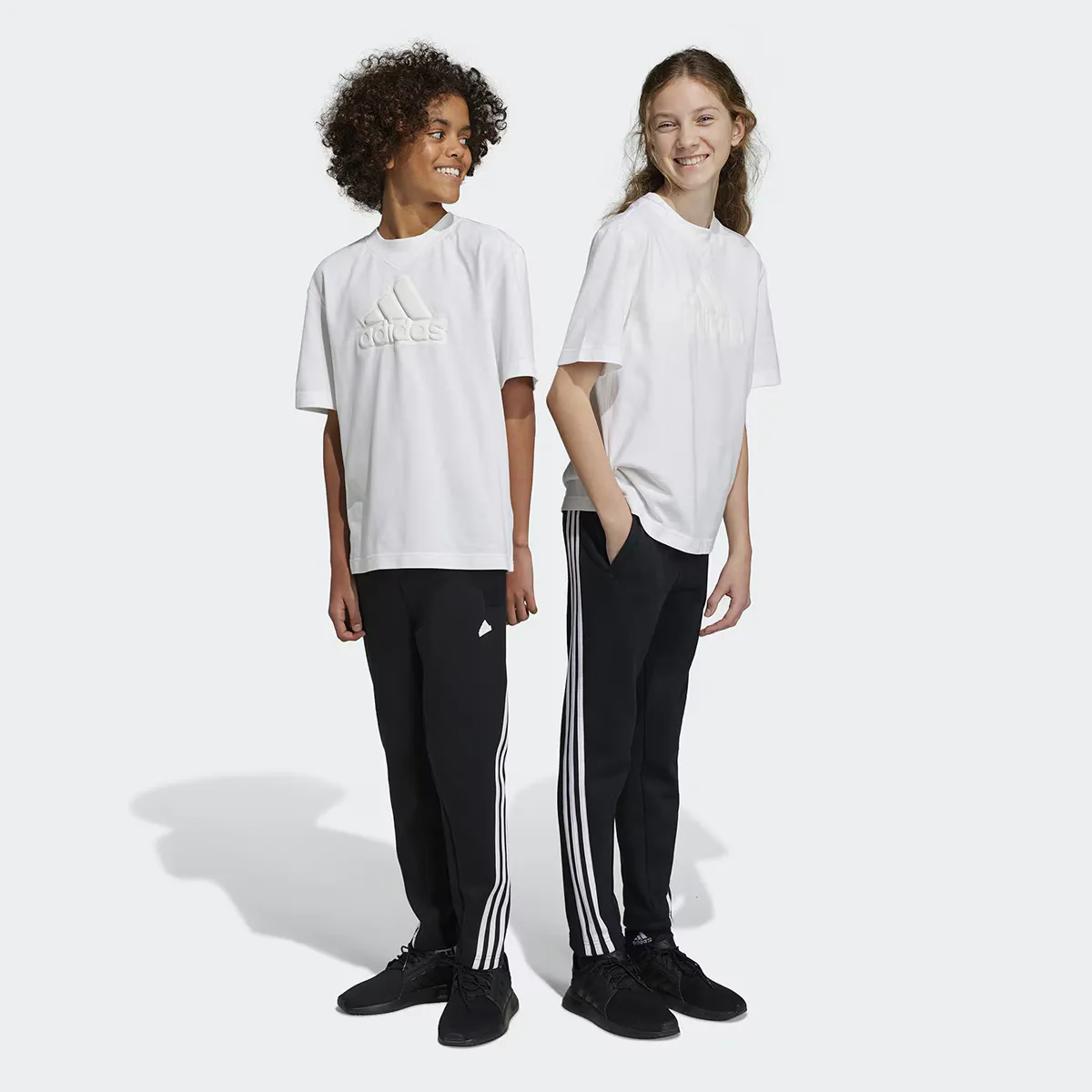 

Future Icons Adidas Детские брюки, черный/белый