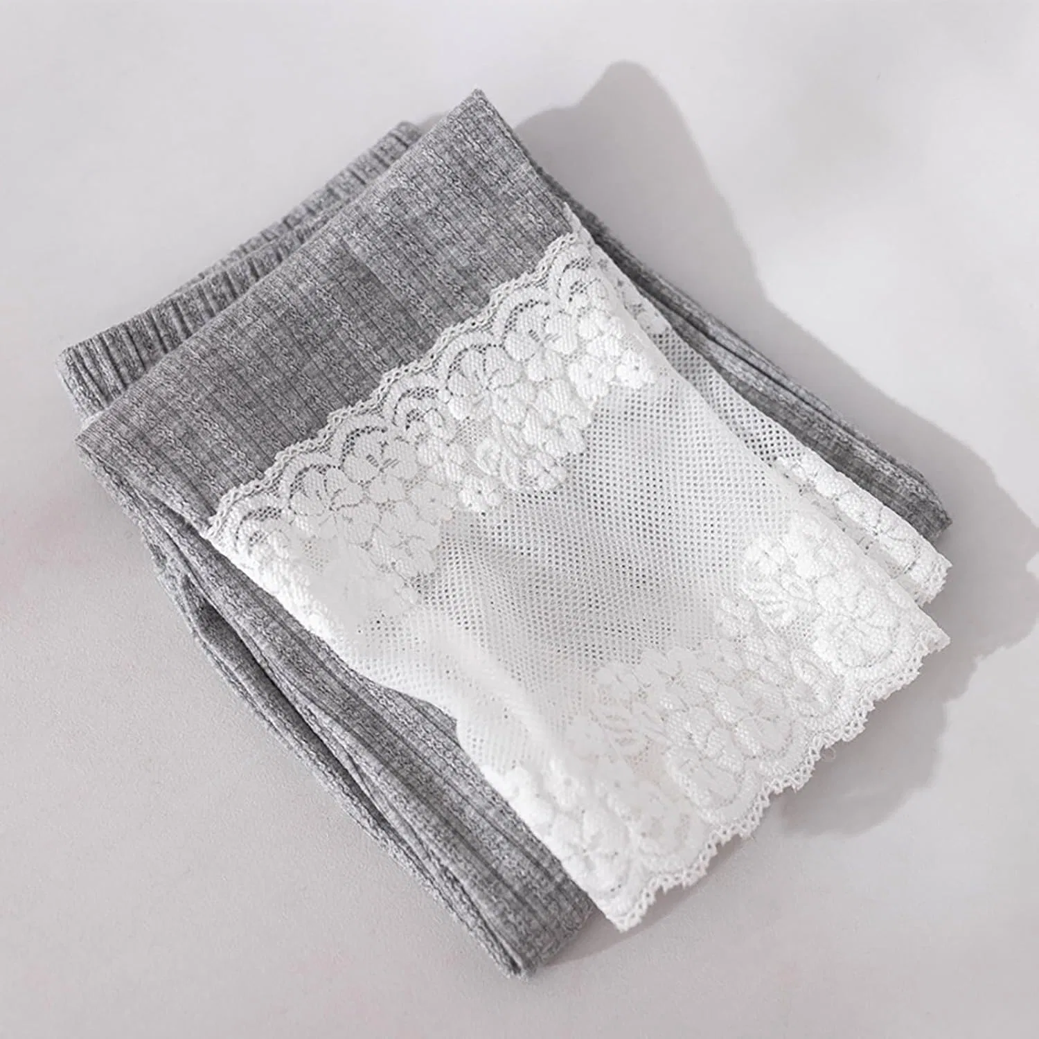 Generic Хлопковые леггинсы для девочек с кружевной каймой и нашивками, тонкие, спортивные, повседневные, однотонные, с эластичным поясом, облегающего кроя, серый — фото 2