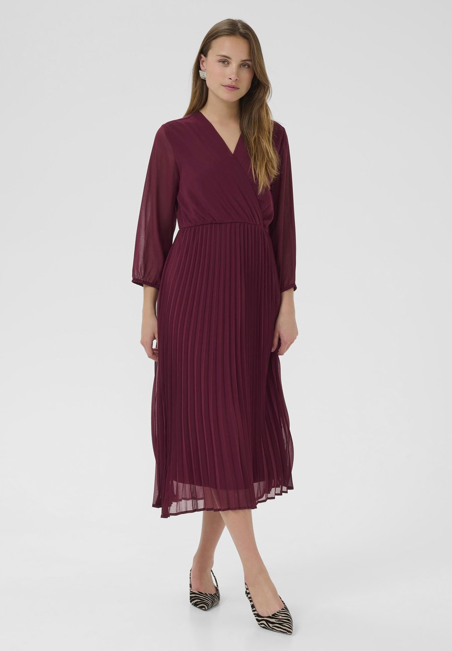 

Платье Culture KILA, Zinfandel/Dark Red