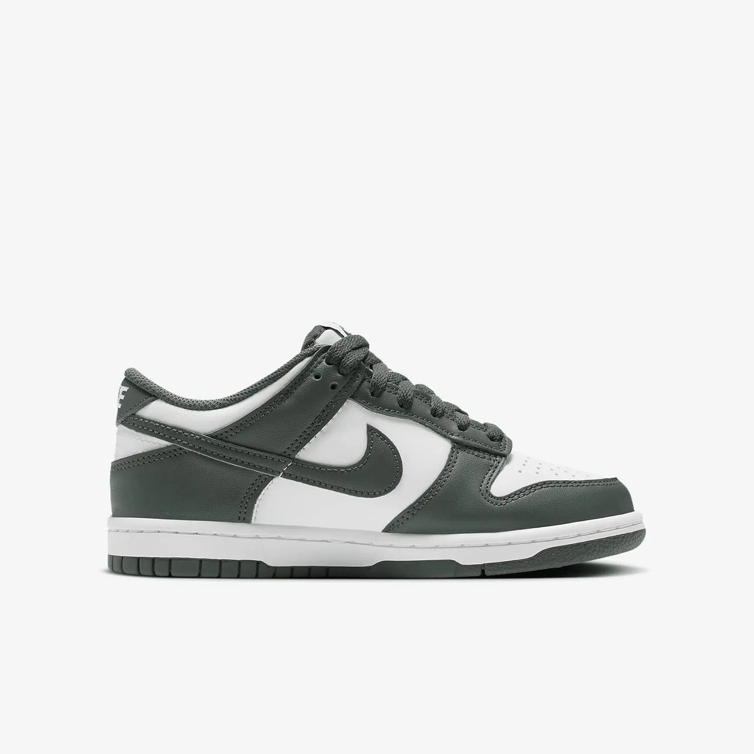 Детские кроссовки Nike Dunk Low, White/White/Vintage Green — фото 3