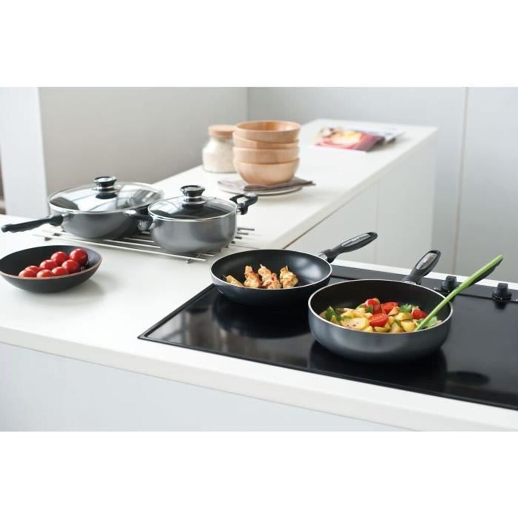 

Сковорода Beka Frypan IND 18 CM, максимальный диаметр 18 см, алюминий, подходит для индукционных плит, антипригарное покрытие Beka Cookware, серый