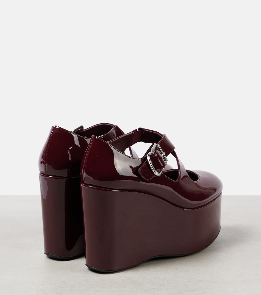 Туфли на танкетке из лакированной кожи Criss Cross Alaïa, Rouge Grenat — фото 2