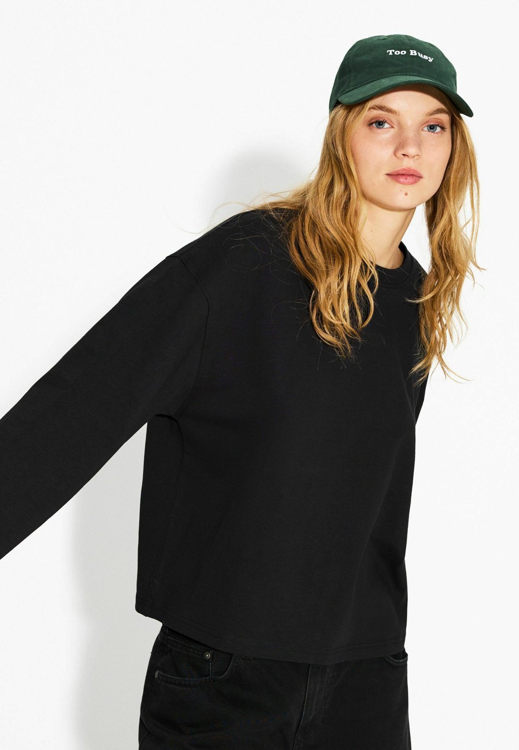 

Футболка с длинным рукавом Bershka, черный