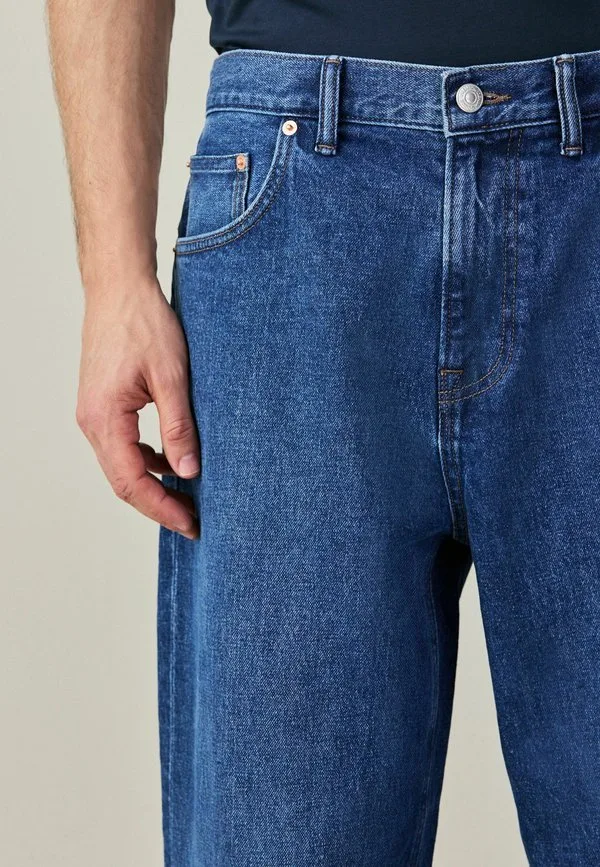 Джинсы прямого кроя. джинсы свободного кроя Next, Mid Blue Denim — фото 2