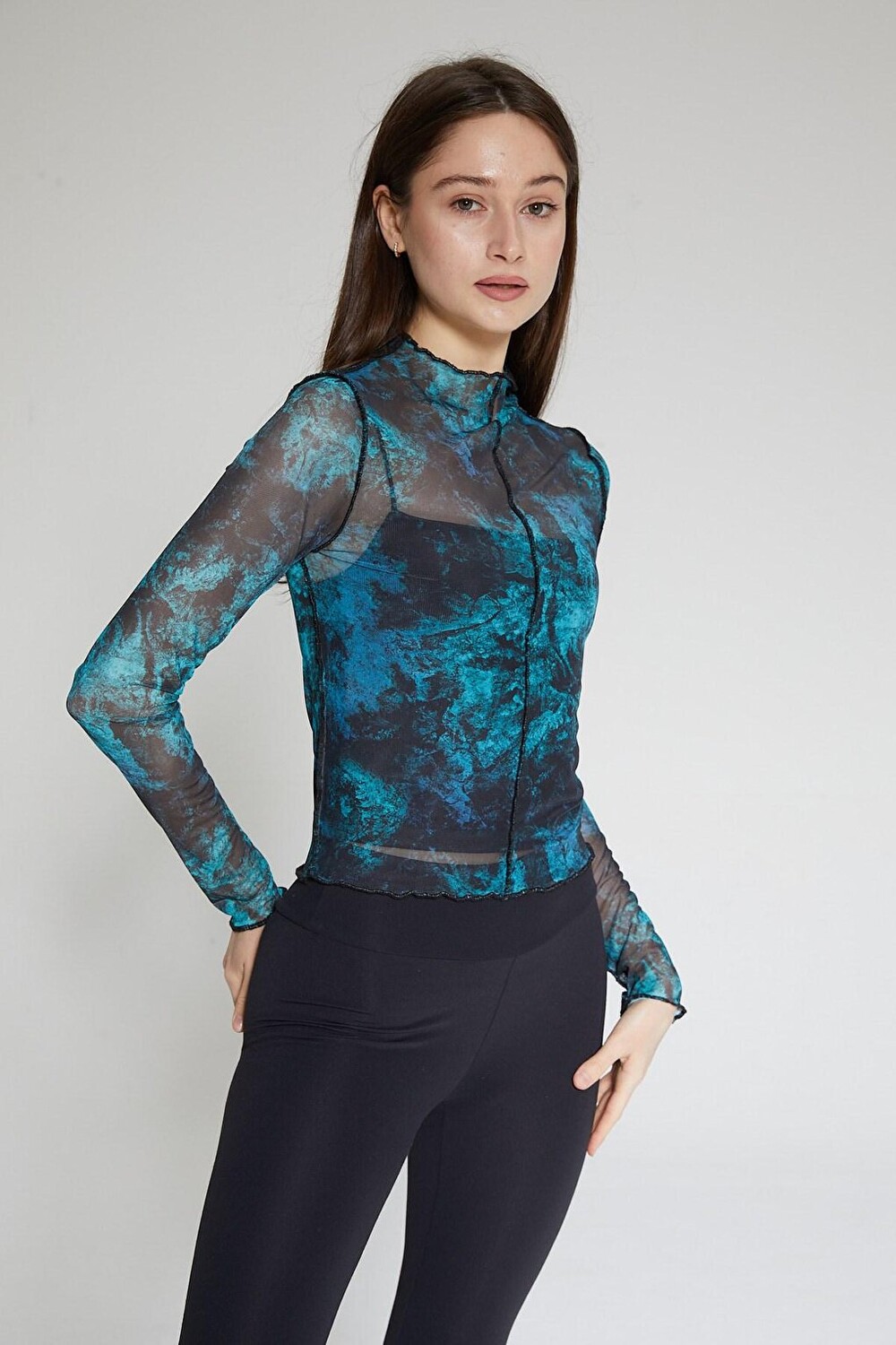

Зеленая женская блузка из тюля Chandraswear