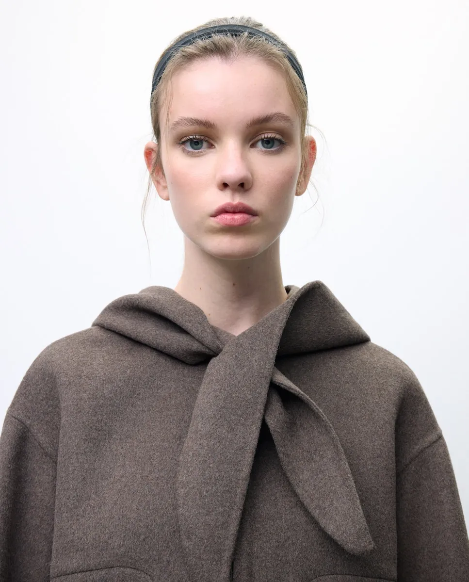 

Женская куртка ручной работы с капюшоном и молнией Tintoretto, коричневый