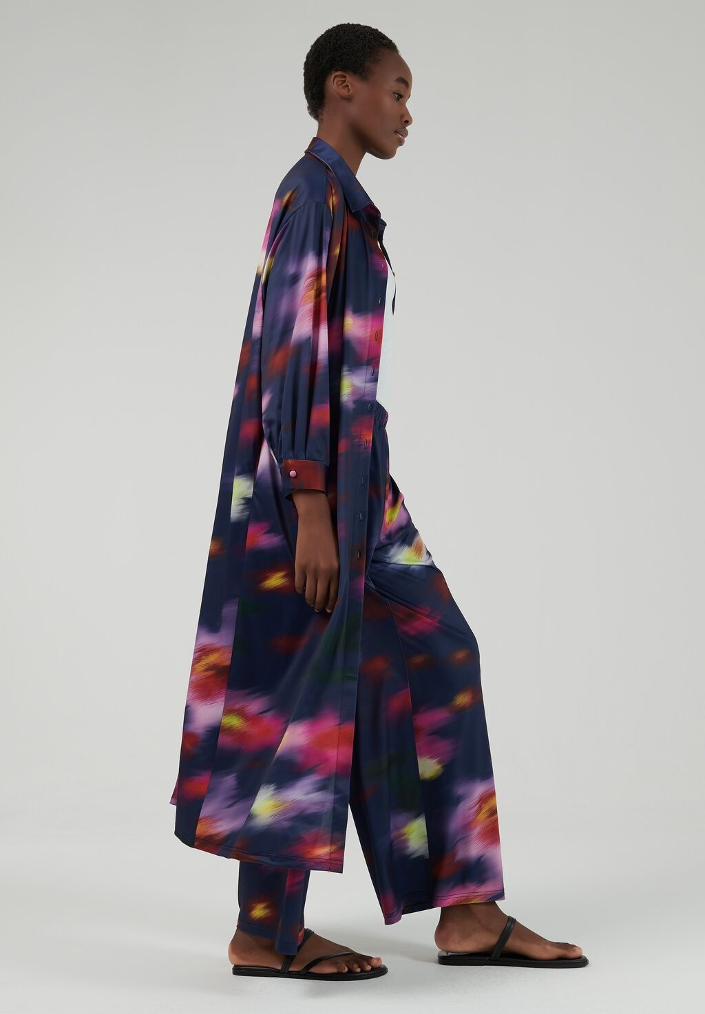

Брюки BLURRED FLORAL PRINT Leem, фиолетовый