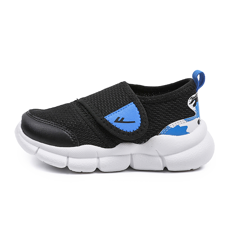 

Низкие детские беговые кроссовки Kids' WARRIOR, черный