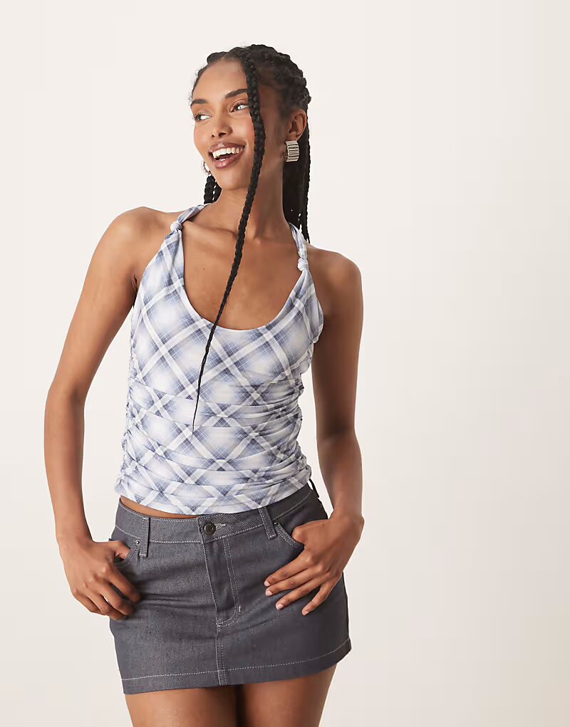 

Топ Abercrombie & Fitch с халтернеем и узлом в синюю клетку