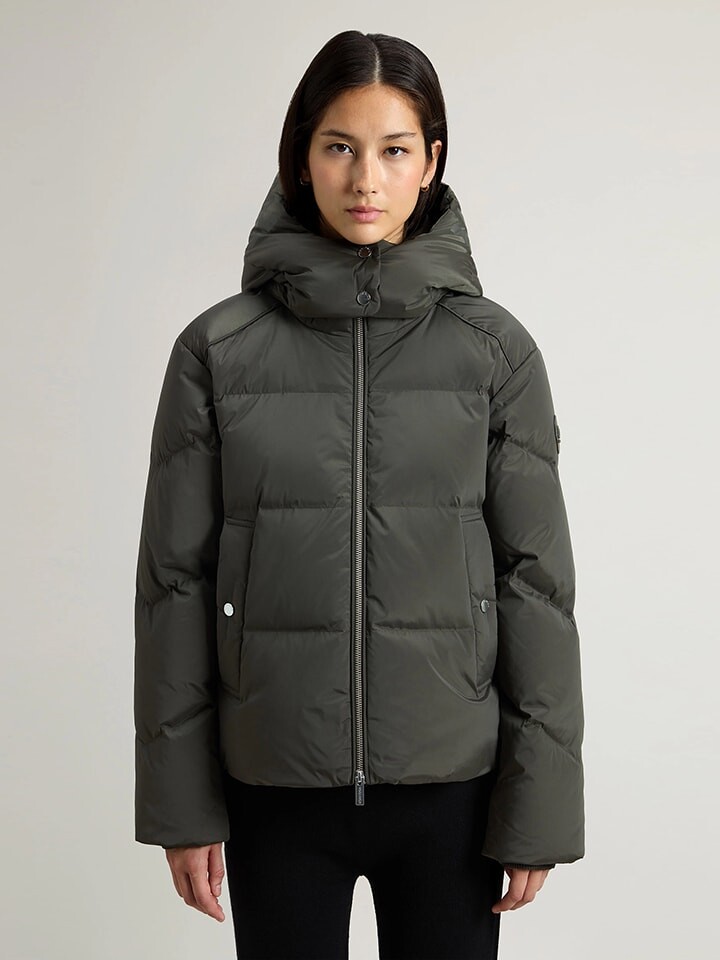 

Пуховик Woolrich Daunenjacke, темно-зеленый