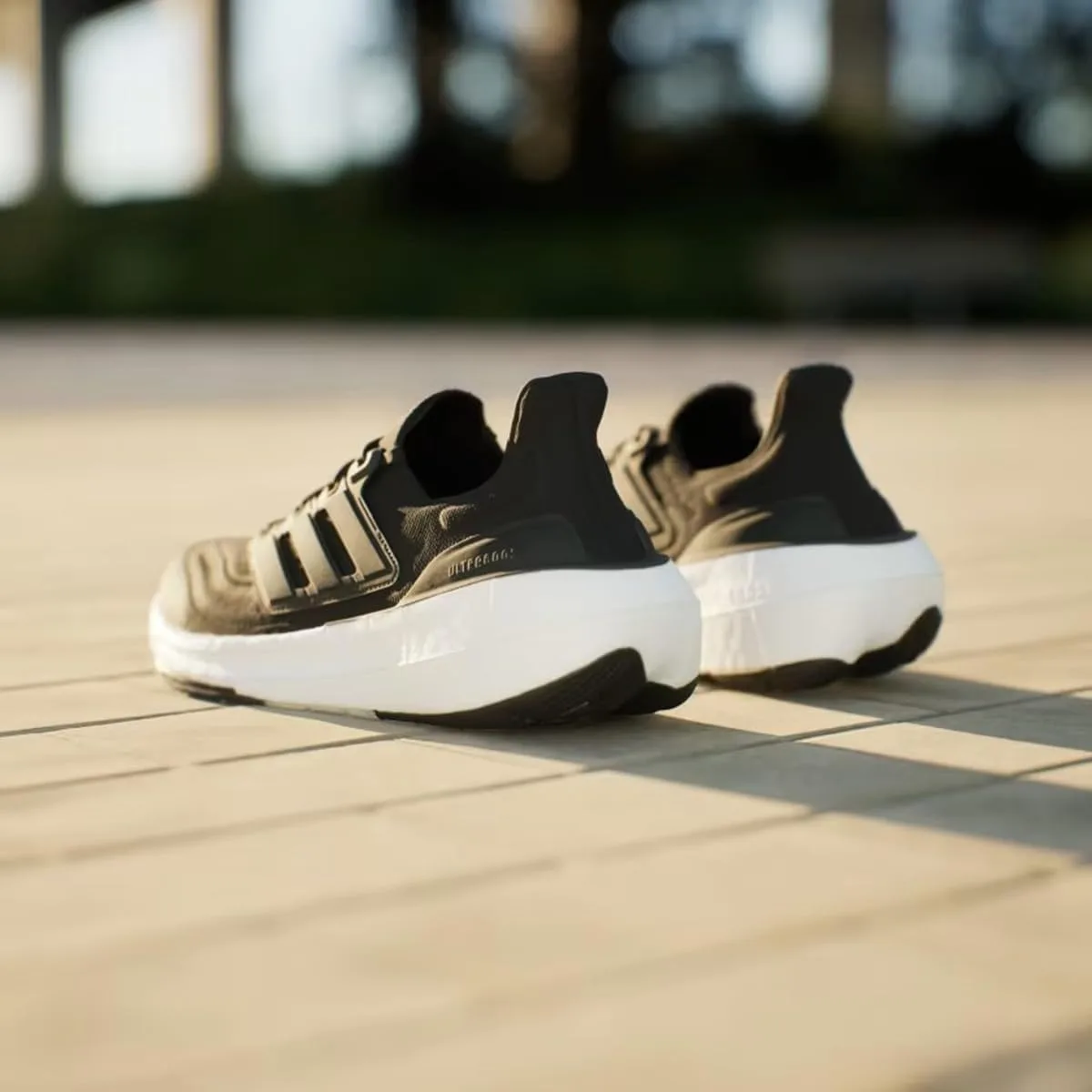 Мужские кроссовки Adidas Saturday Short Sport, белый/черный — фото 4