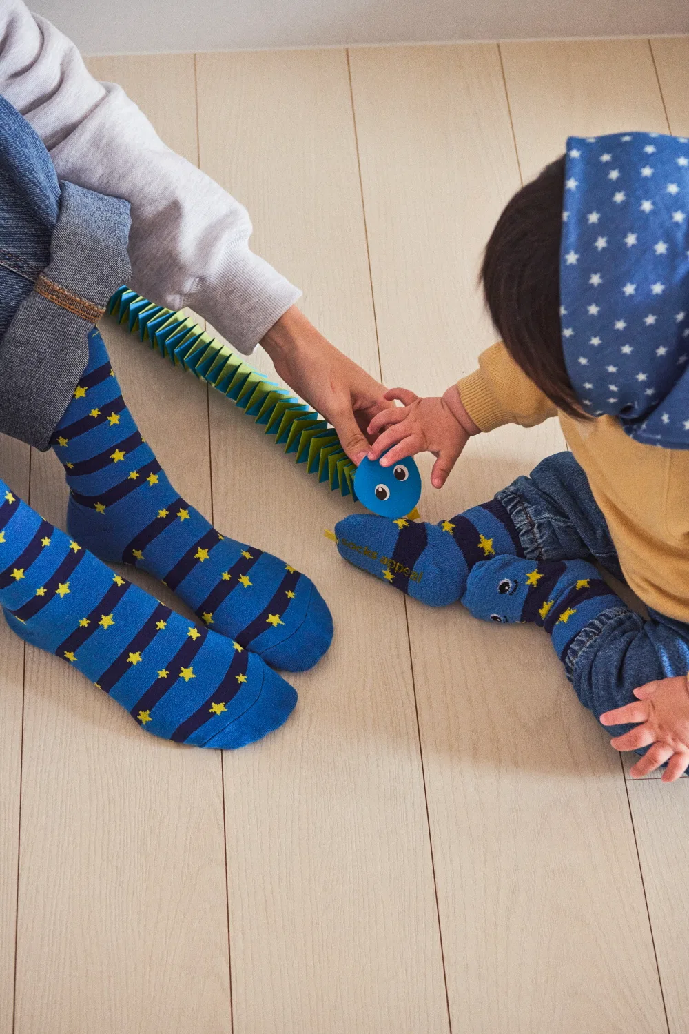 Детские носки Baby Star Snake синие от Socks Appeal — фото 3
